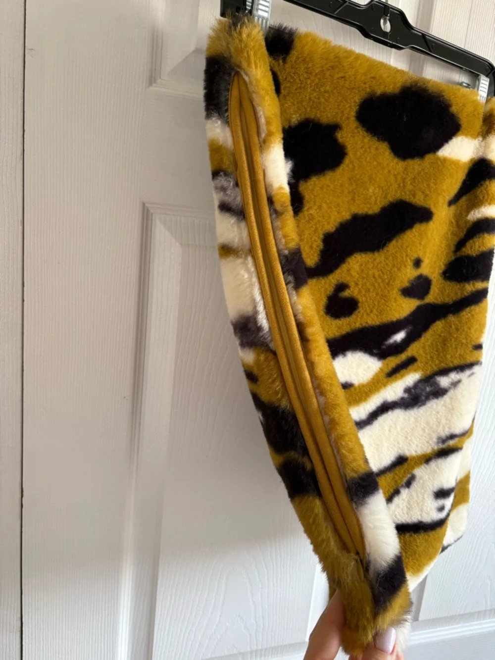 Anthropologie Mustard Yellow Black‎ Tiger Stripe Fluffy Faux Fur Pillow Case
